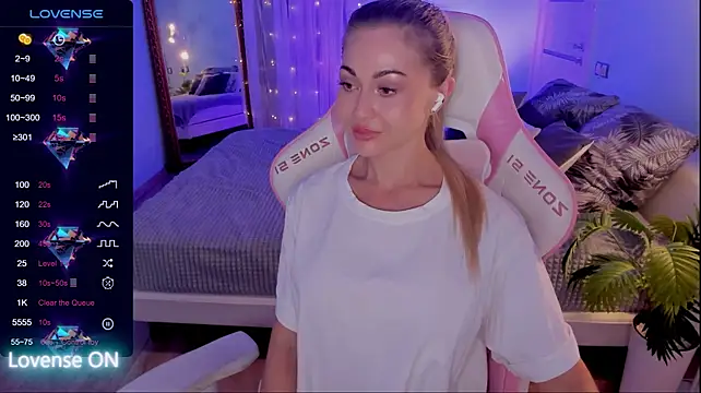 XXX chat uživo modela AdeleRoberts