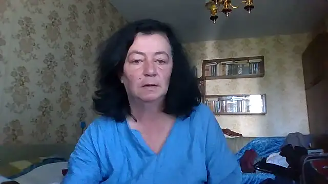 GypsiQueen2's Live XXX Chat