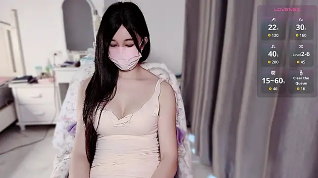 NolanMia 即時 XXX 聊天