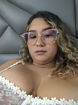 Chat XXX en directo de BrendaGirs