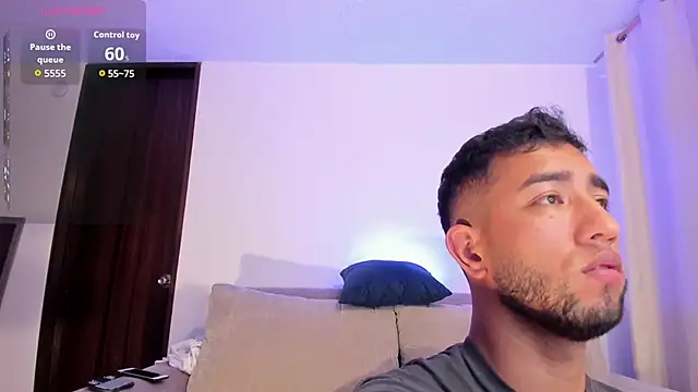 Онлайн чат XXX Dylan_Cross