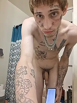 CamsWRLD's Live XXX Chat