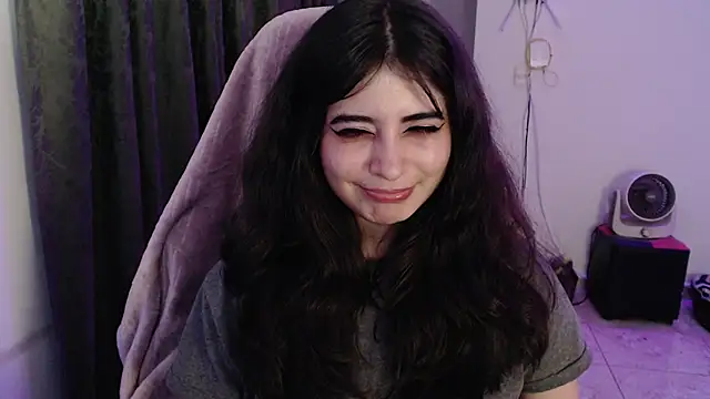 צ'אט XXX בשידור חי של Annagoth_