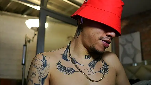 AlphaMasterXxx – Naživo XXX chat