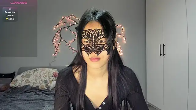 HelenBlazeTrt Chat XXX in diretta