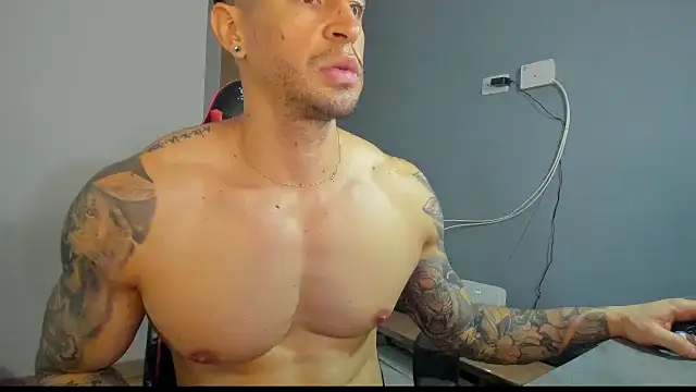 Uxiox's Live XXX Chat