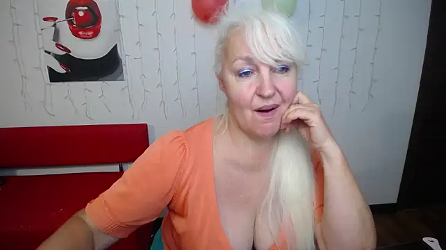 צ'אט XXX בשידור חי של BlondyLeeBest
