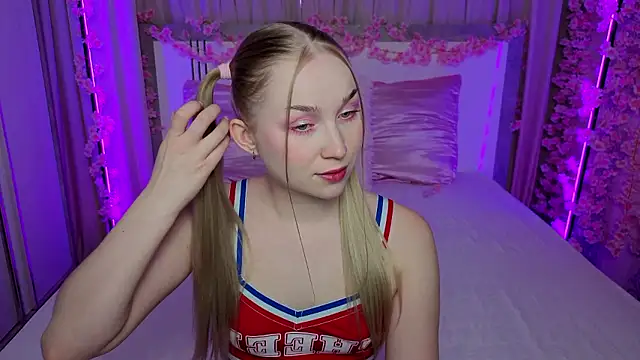 LilyStarlight: онлайн-секс-чат