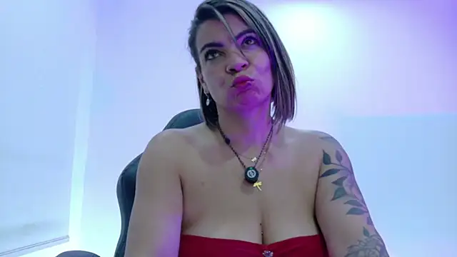 charlotedoll Chat XXX in diretta