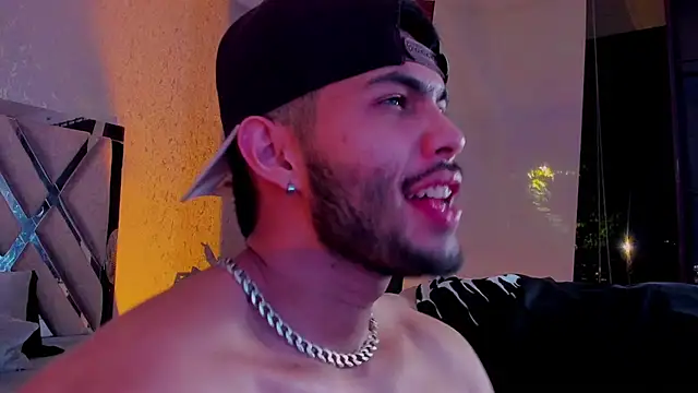 צ'אט XXX בשידור חי של Vincentblack