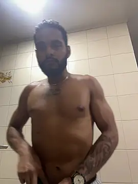 XXX chat uživo modela bigblack0111