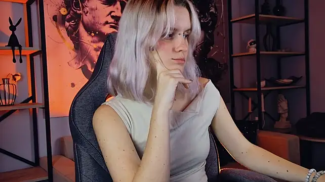 BethanyCloud XXX чат на живо
