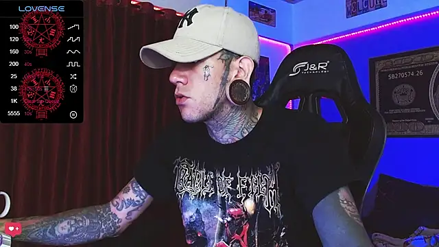 jhonny__ackerman XXX чат на живо