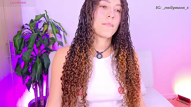 Czat XXX na żywo – onlyemily_