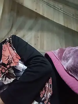 NIANIAKUTE Live XXX-Chat
