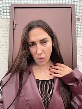 AleksandraRich Adlı Modelin Canlı XXX Sohbeti