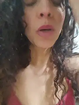 love_juicy's Live XXX Chat