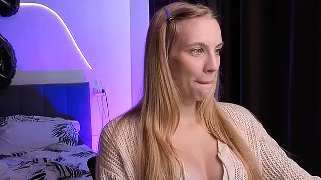 צ'אט XXX בשידור חי של mia_silkk