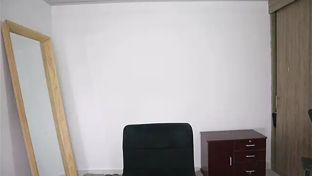 XXX chat uživo modela Steph_F