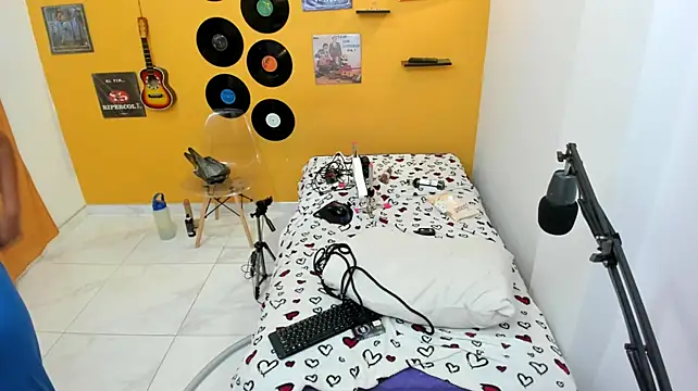 Chat +18 de lilithevil32 ao vivo