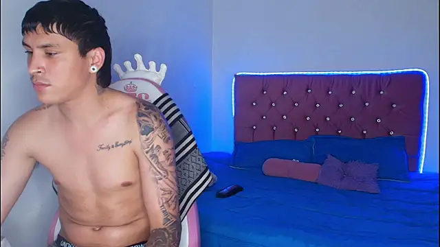 Chanel_n_connor Live XXX-Chat