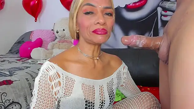 XXX chat uživo modela Angeline_focus