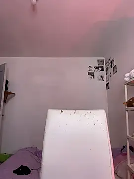 دردشة MadelineBenet الجنسية المباشرة