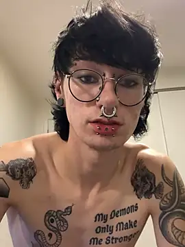 GothSadist Live XXX Chat