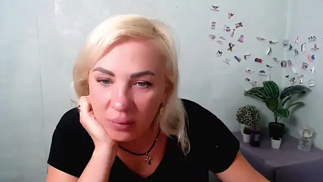 LilaCandy6 Live XXX Chat