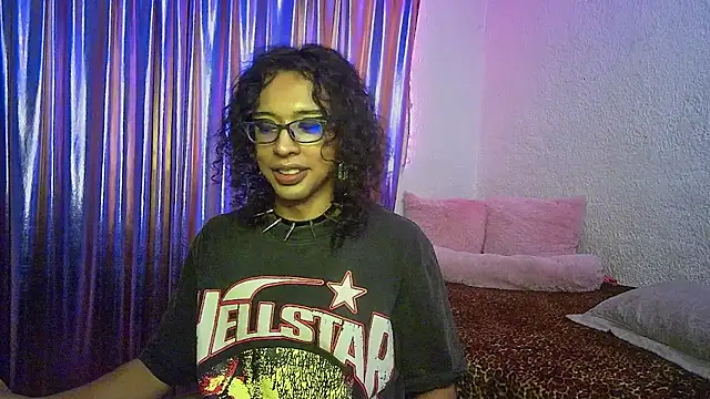 angelsdustxxx Adlı Modelin Canlı XXX Sohbeti