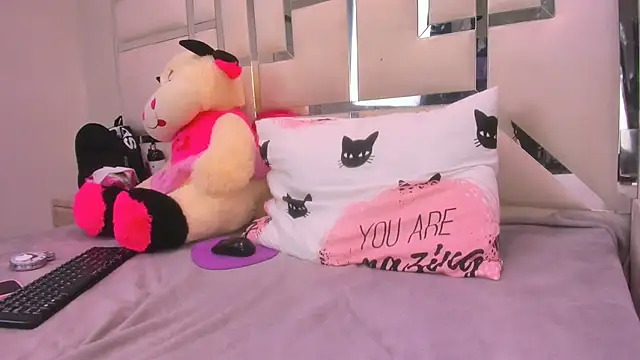 Chatroom XXX en direct de IssysLeBlanc