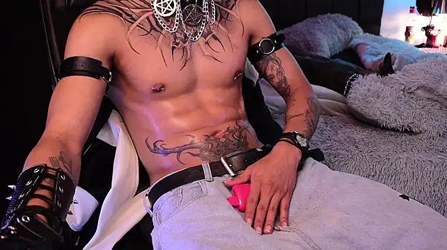DemonKush-- Live XXX-chat