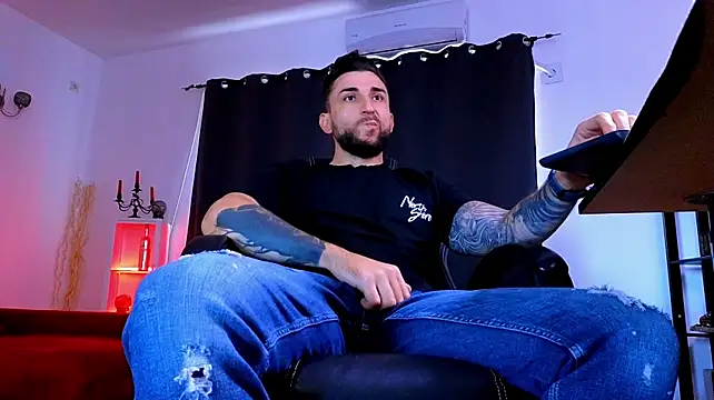 MightyAaron66 Obrolan Langsung XXX