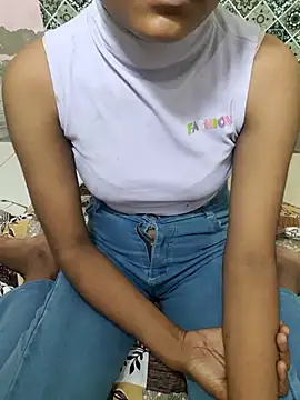 צ'אט XXX בשידור חי של Angel_Chandni