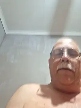 צ'אט XXX בשידו ר חי של NawtyB1965