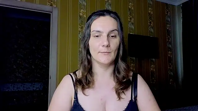צ'אט XXX בשידור חי של Miss-Understood