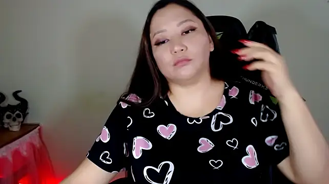 Chatroom XXX en direct de LisaAsianFlower