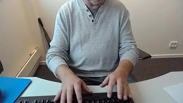 Buggemann 现场XXX聊天