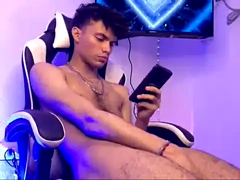 AlexxxGodn Live XXX chat