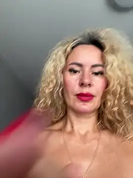 Tania201243 – Naživo XXX chat