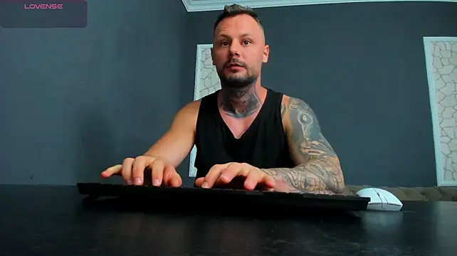 BrianHunts Live XXX Chat