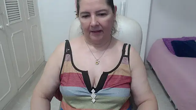 Chat XXX en directo de leonela_69