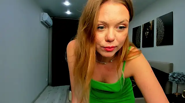 Strawberrye Live XXX-Chat