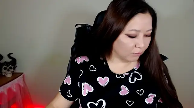 Chat XXX en directo de LisaAsianFlower
