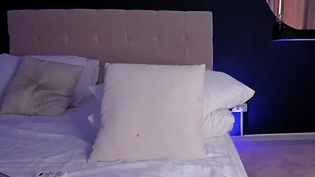 צ'אט XXX בשידור חי של KaylaBenz