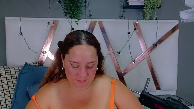 צ'אט XXX בשידור חי של JenaCooper_