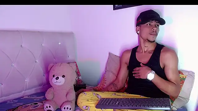 Angel_foxc13 – Naživo XXX chat