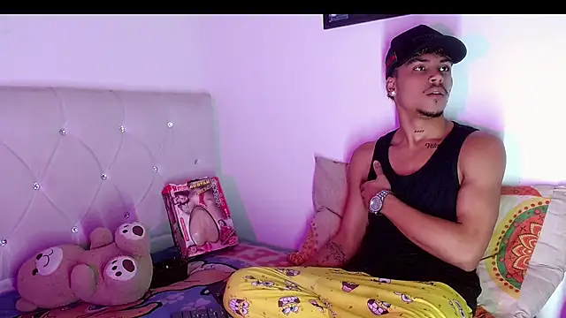 Chatroom XXX en direct de Angel_foxc13