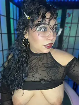 XXX chat uživo modela SakuraX24