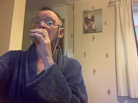 Chatroom XXX en direct de Moonraker64